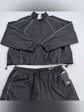 Vans Nylon Track Jacket and Track Pant Black Nylon Track Suit Size Large NWT